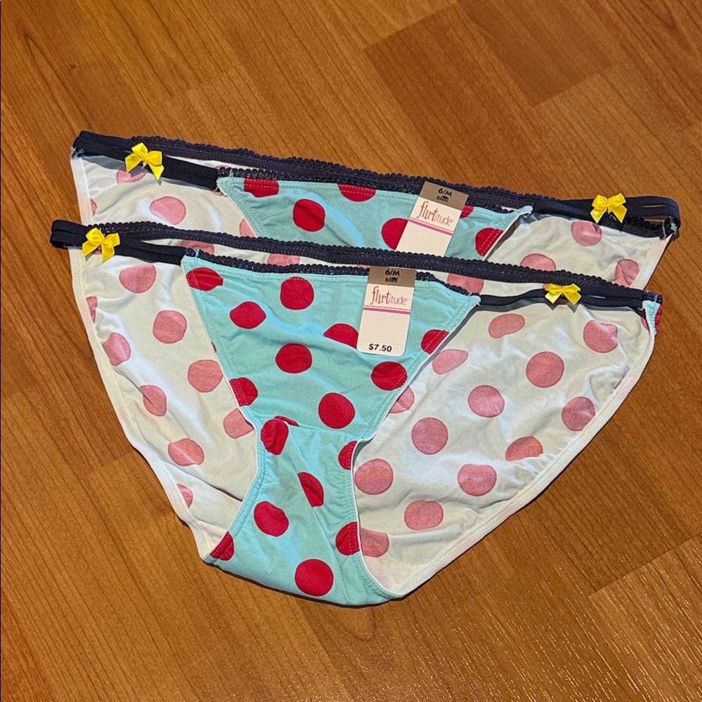 Pair of Vintage Flirtitude String Bikini Panties Polka Dots-NWT 6/M Style04293-7